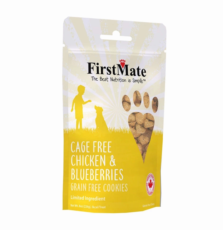 FirstMate Cage Free Chicken & Blueberries 8 oz.